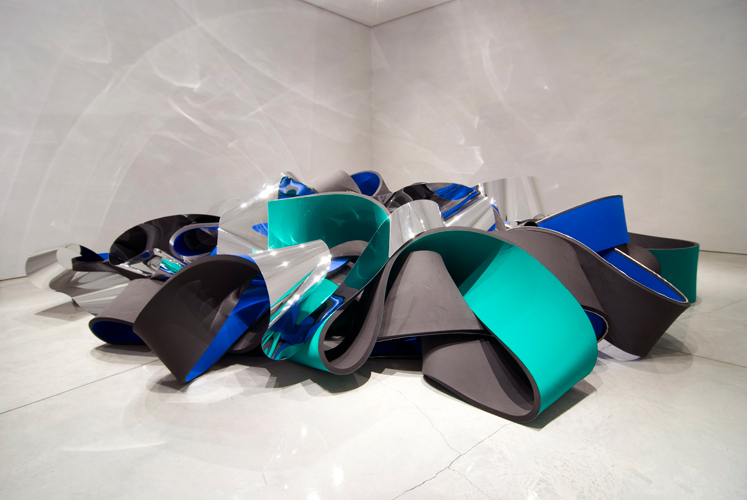 Karin Davie sculpture